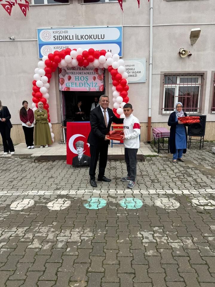 Sıdıklı’da 23 Nisan Şöleni 2
