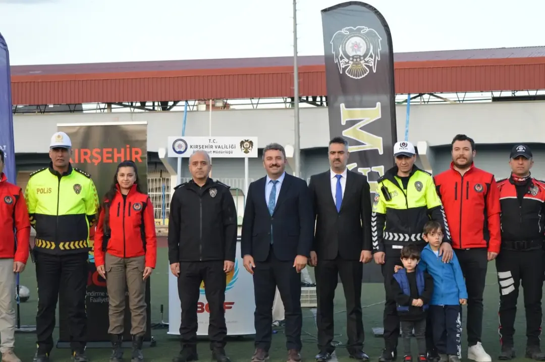 Sokaklar Bizim, Gelecek Gençlerin! ⚽️🏆5X5 Sokaklar Bizim Olsun Futbol Turnuvasında Şampiyonl