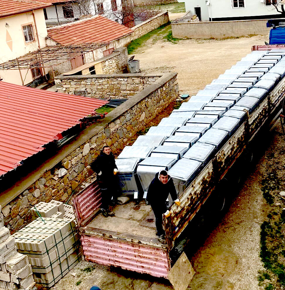 Yeni Çöp Konteynerleri Mahallelerle Buluşuyor (2)