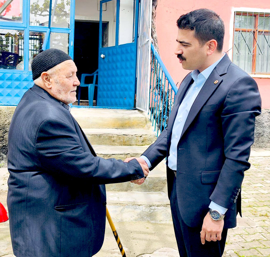 Akçakent Protokolünden Bayramda Anlamlı Buluşma (5)