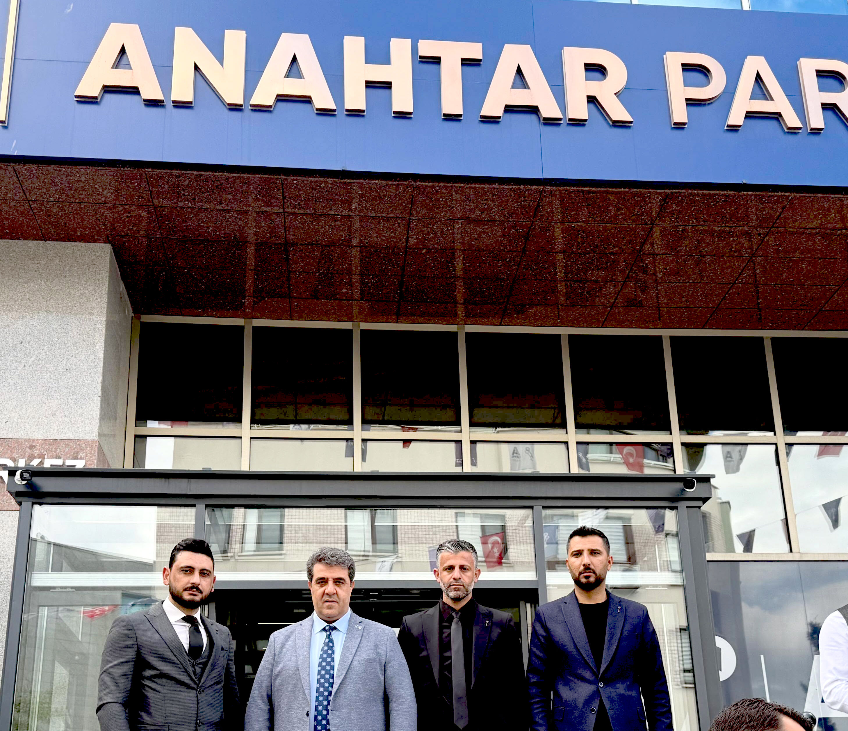 Anahtar Parti Kırşehir Teşkilatı Genel Merkez’de Ağıralioğlu Ile Bir Araya Geldi (1)