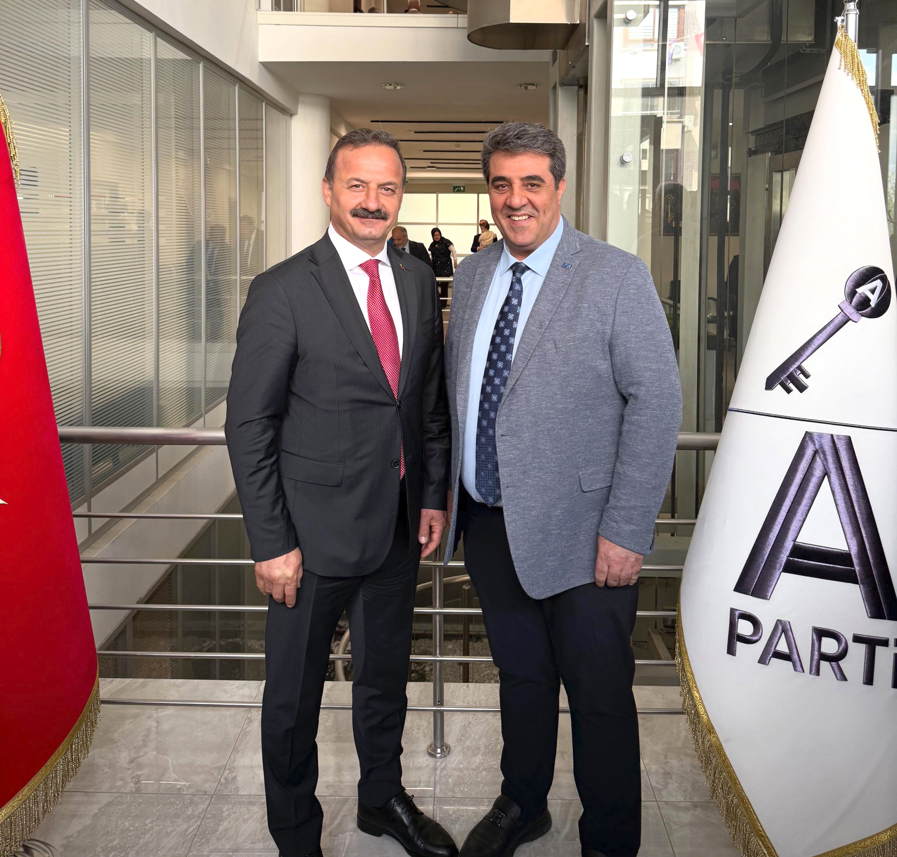 Anahtar Parti Kırşehir Teşkilatı Genel Merkez’de Ağıralioğlu Ile Bir Araya Geldi (2)