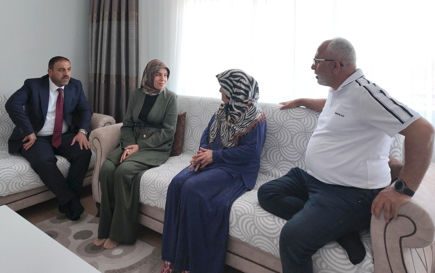 Çiçekdağı’nda Bayram Sevinci Ev Ev Paylaşıldı (8)