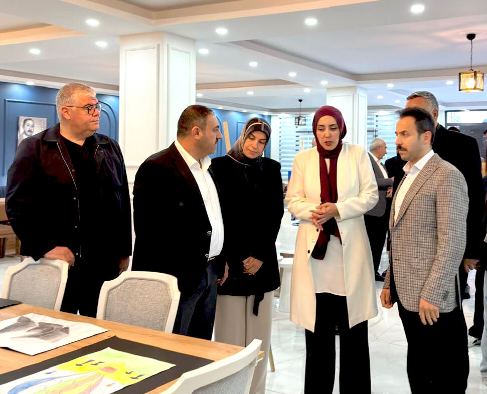 Çiçekdağı’nda Sanat Kafe Açıldı (2)