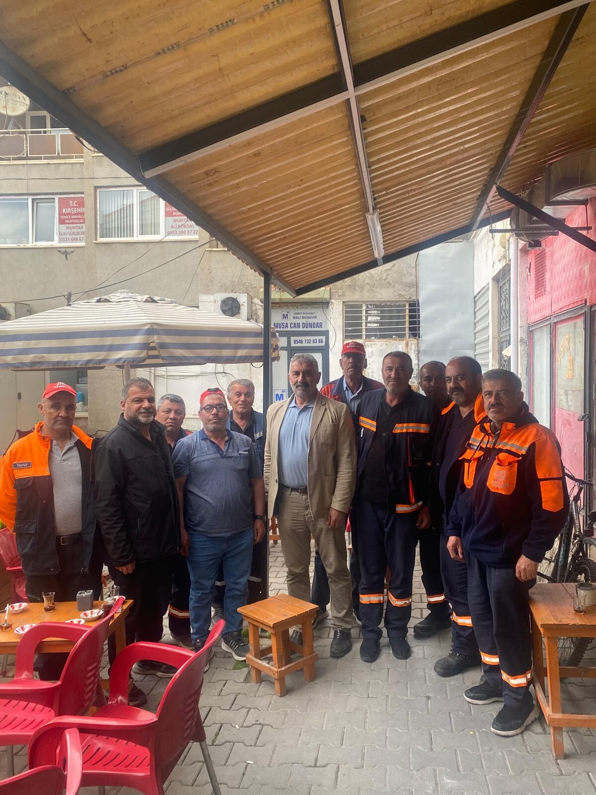 Emekçinin Çayındaki Sıcaklık, Şehrin Vicdanıdır