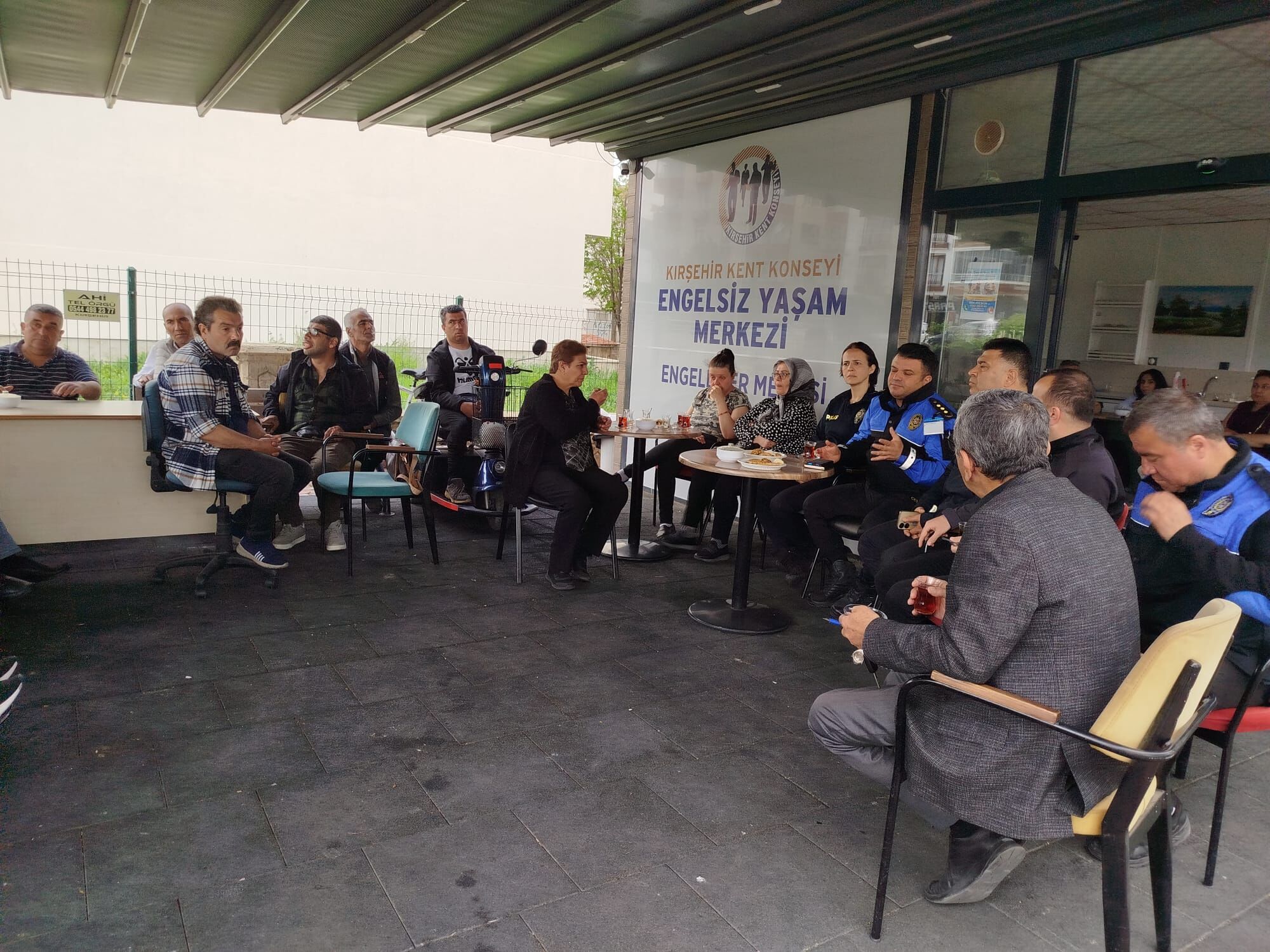 Emniyet Müdürlüğü’nden Engelsiz Yaşam Merkezi’ne Destek 6
