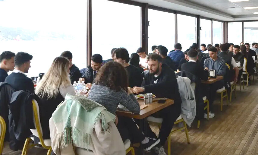 Gençler İstanbul’da Vizyon Tazeledi (2)