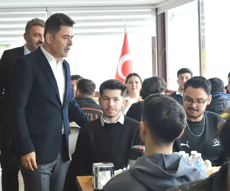 Gençler İstanbul’da Vizyon Tazeledi (5)