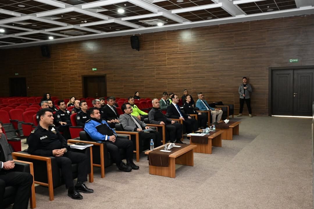 İl Emniyet Müdürümüz Sayın Dr. @Mesutgorucuresmi Başkanlığında Ilgili Birim Amirlerimizin Katılı (1)