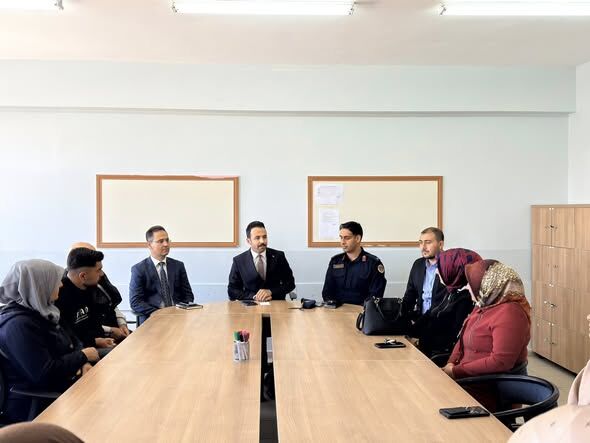 Kaymakam Öğüt Veli Toplantılarında Ailelerle Buluştu