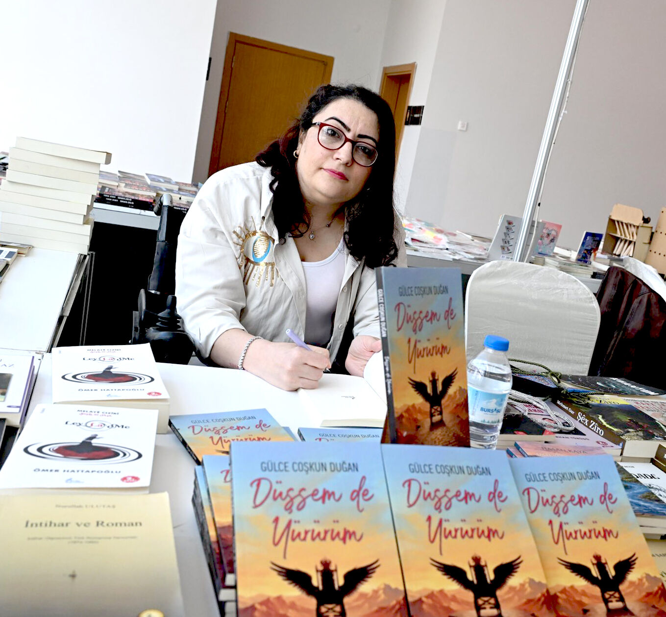 Kırşehir 5. Geleneksel Kitap Fuarı’nda Ünlüler Geçidi (13)