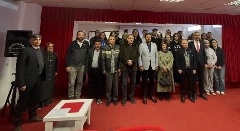 Kırşehir Fen Lisesi Mezunu Vekil, Gençlere Başarı Sırlarını Anlattı (5)