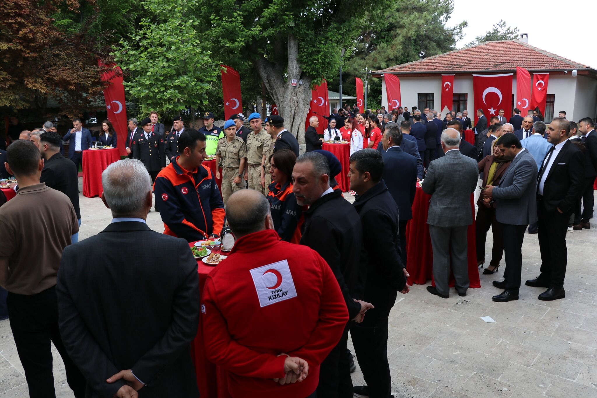 Kırşehir Protokolü Bayramlaşmada Bir Araya Geldi 3
