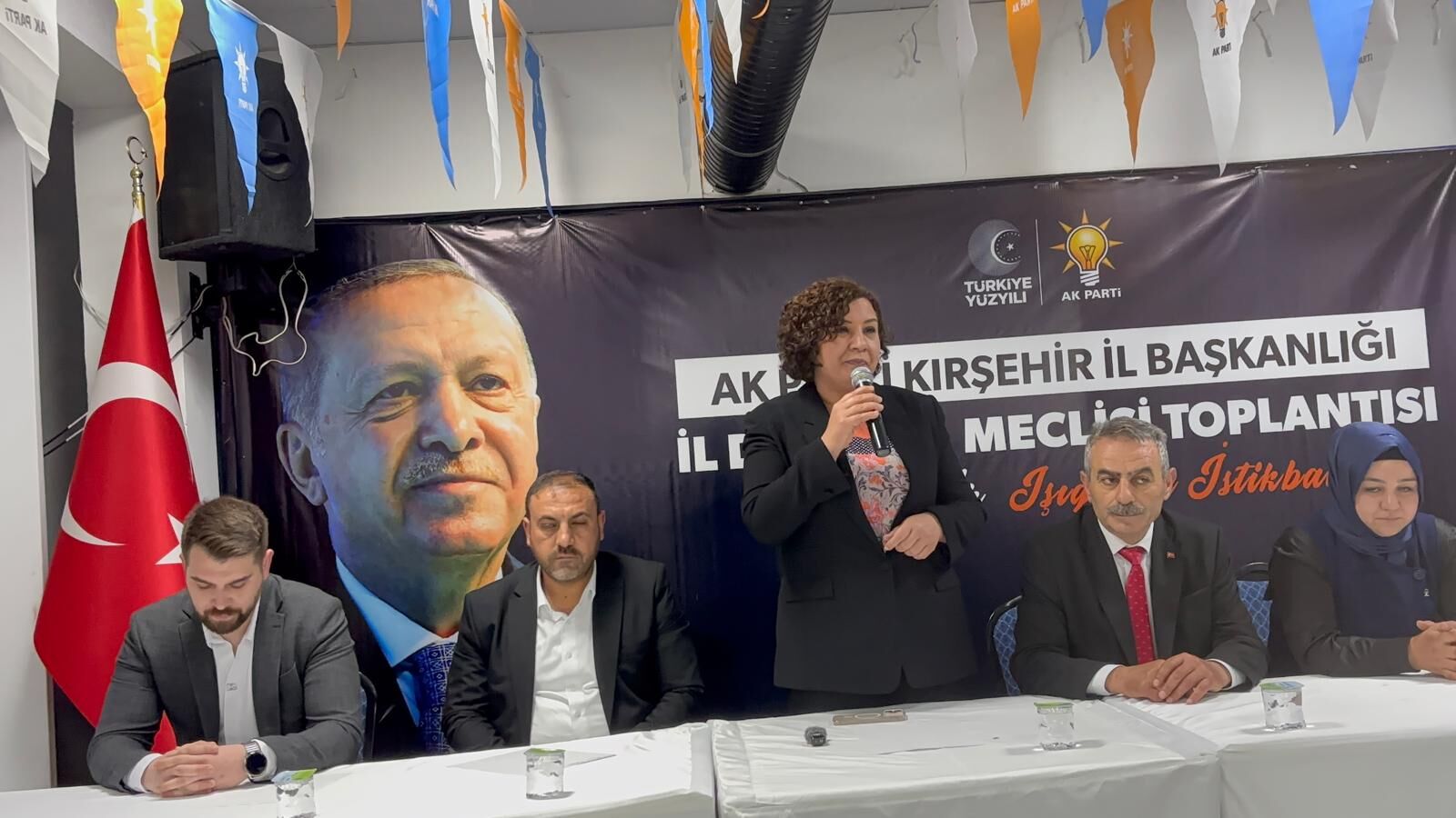 Kırşehir’de Ak Parti Teşkilatı Bayramda Tek Yürek Oldu