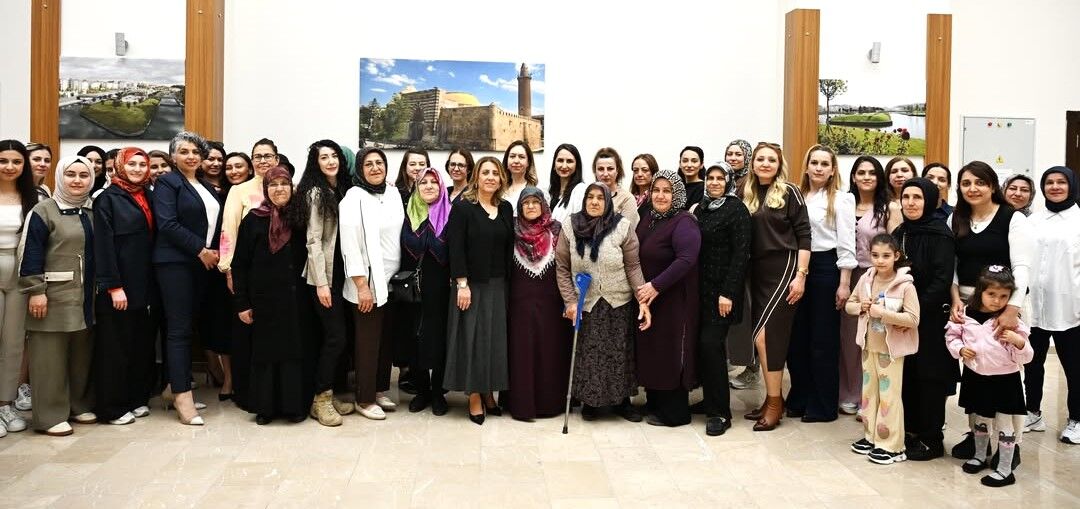 Kırşehir’de Emniyet Teşkilatı, Şehit Anneleri Onurlandırıldı (2)
