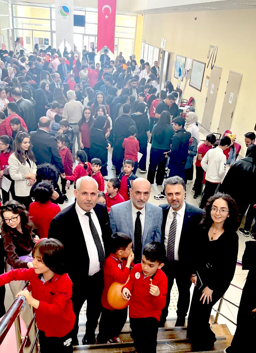 Kırşehir’de Geleceğin Bilim Insanları Sahneye Çıktı (2)