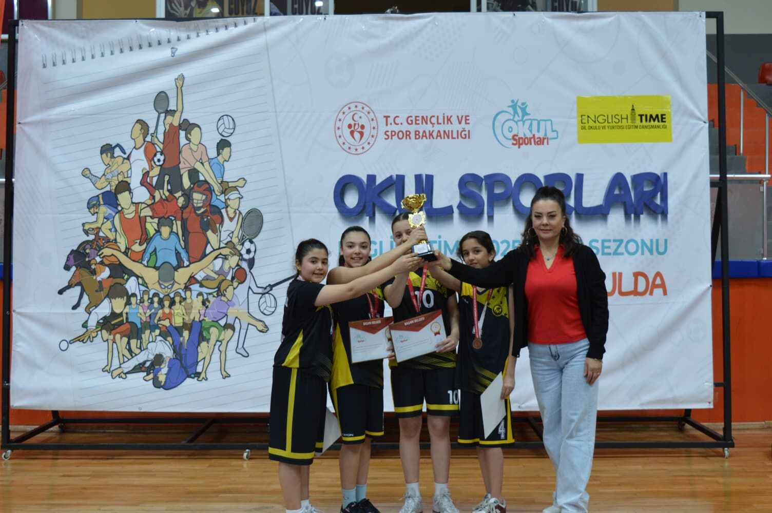 Kırşehir’de Genç Basketbolcular Kupa İçin Ter Döktü 9
