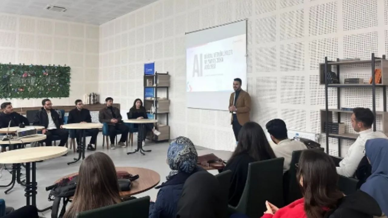 Kırşehir’de Gençler Geleceği Kodluyor 1 (2)-1