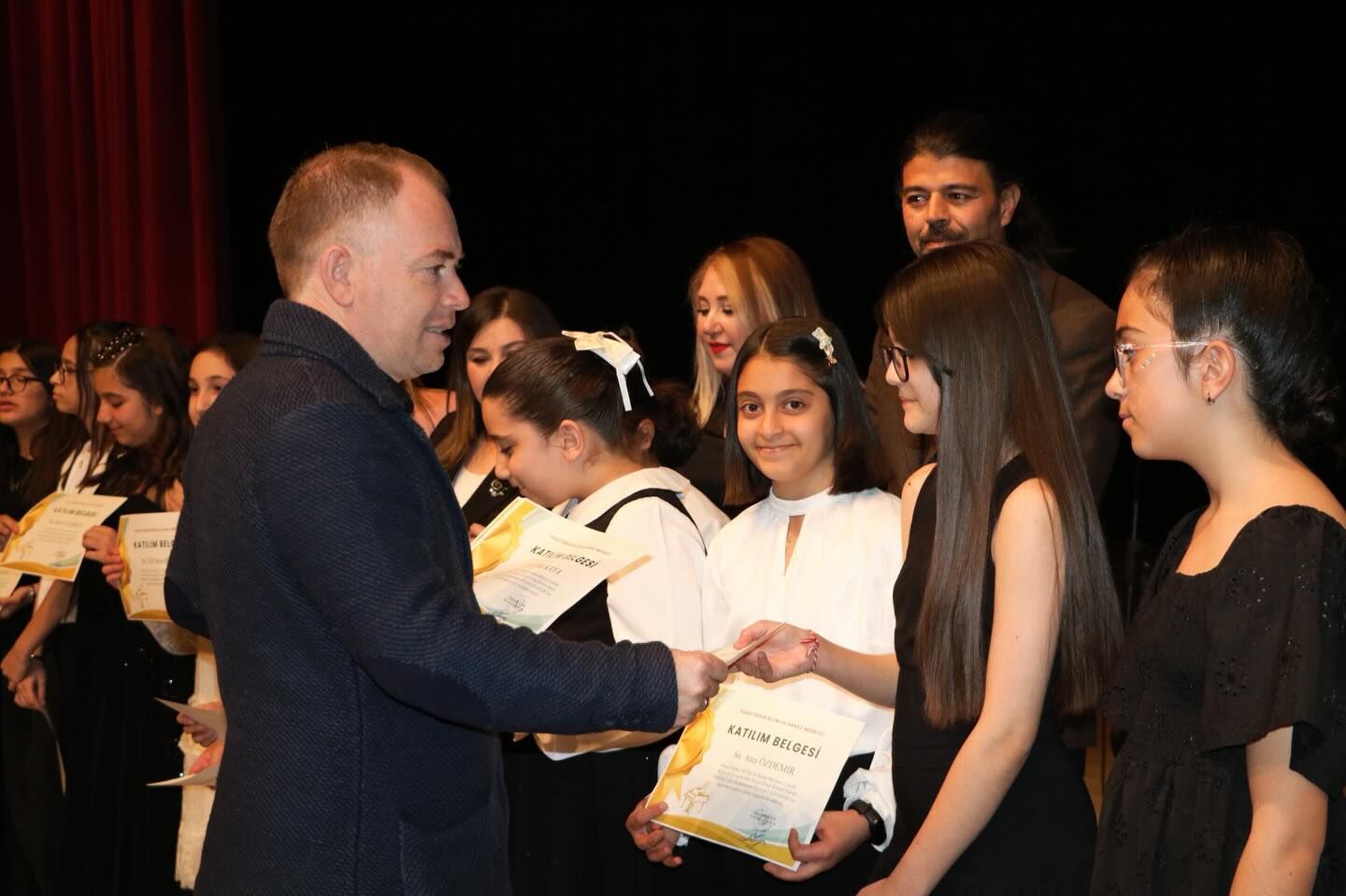 Kırşehir’de Piyano Resitali İzleyenleri Büyüledi 5