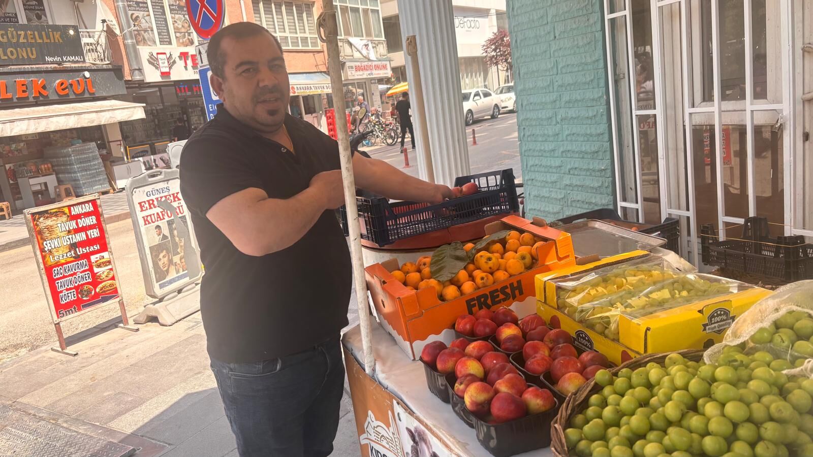 Kırşehir’de Tezgahlar Yaz Meyveleriyle Şenlendi 3