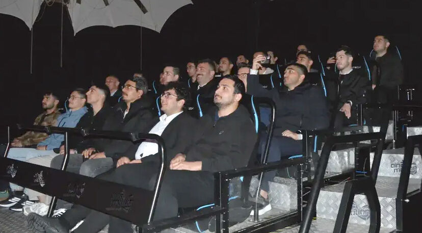 Kırşehirli Gençler Beylerbeyi Sarayı Ve Çamlıca’da Tarihle Buluştu (3)