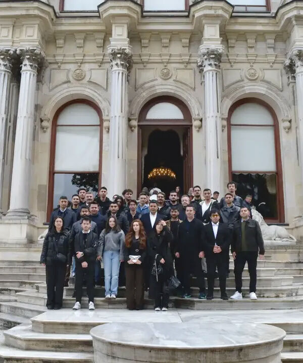 Kırşehirli Gençler Beylerbeyi Sarayı Ve Çamlıca’da Tarihle Buluştu (8)