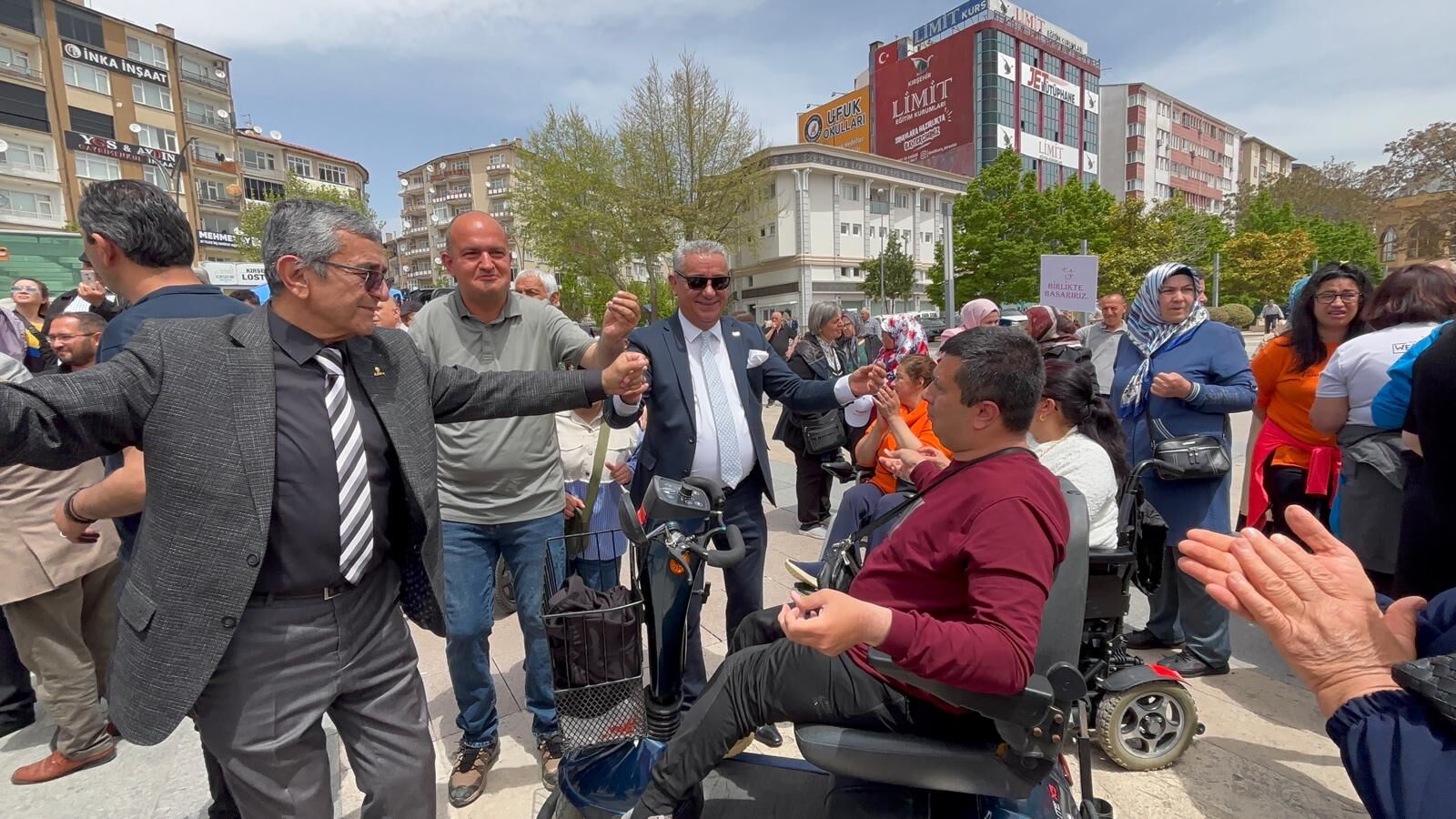 Özel Bireylerin Yüzünü Güldüren Alper Balcı’ya Kırşehir’den Alkış 4