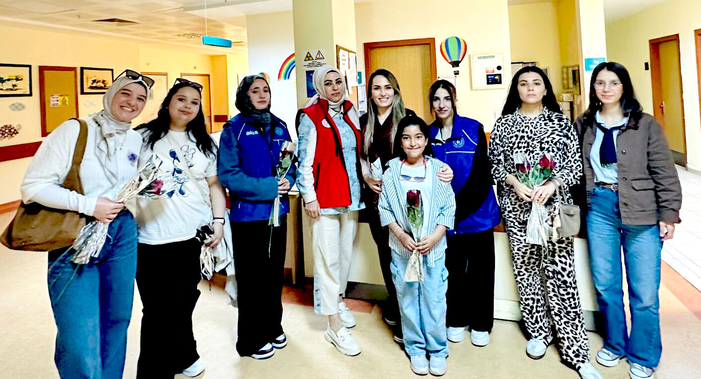 Şanlıurfa’dan Gelen Gençler Kırşehir’de Anneleri Unutmadı (10)