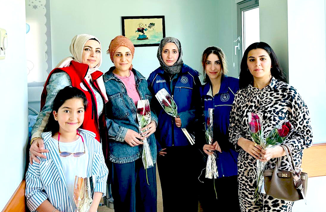 Şanlıurfa’dan Gelen Gençler Kırşehir’de Anneleri Unutmadı (7)