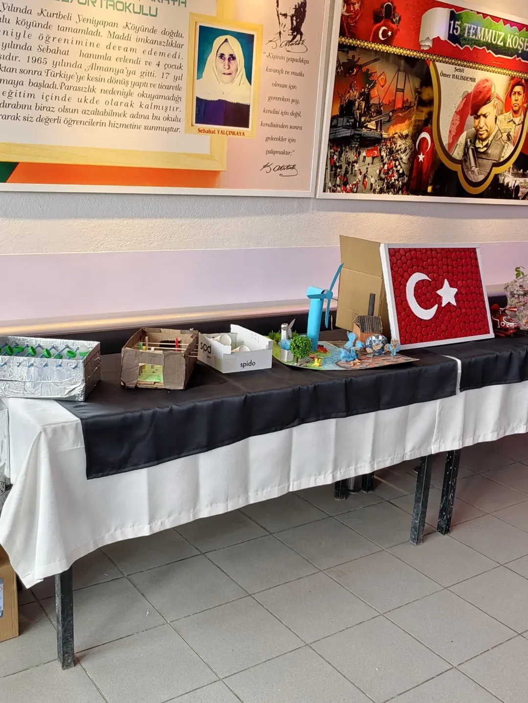 ♻️🎨 Sıfır Atık Yarışmamız Sonuçlandı! 🎨♻️Öğrencilerimizin Geri Dönüşüm Malzemelerini Hayal Gü (6)