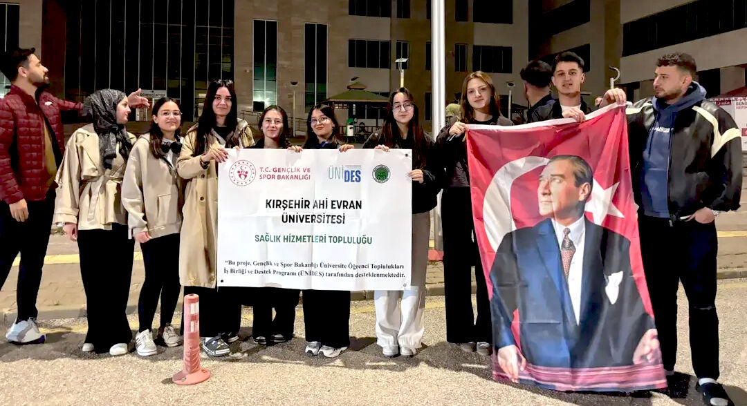 Üniversiteli Gençlerden Çocuklara ‘Her Gülüş Bir Umut’ Oldu (3)