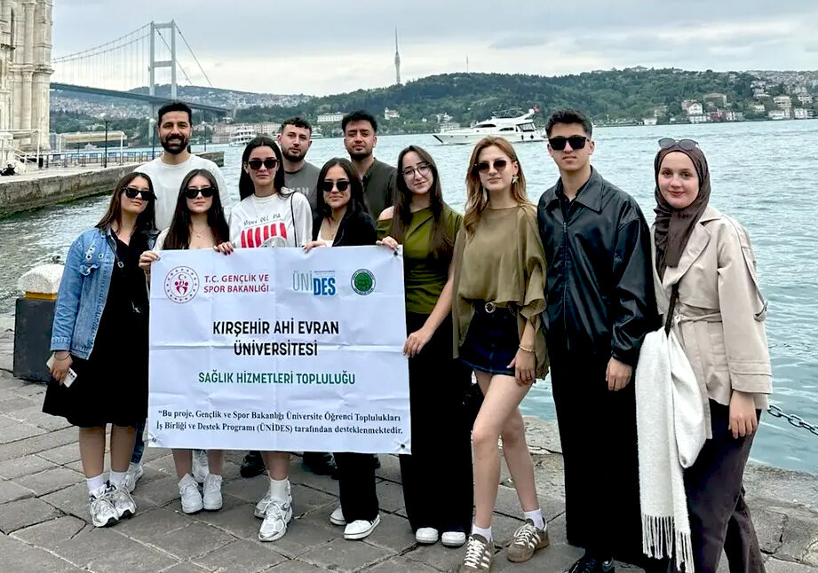 Üniversiteli Gençlerden Çocuklara ‘Her Gülüş Bir Umut’ Oldu (4)