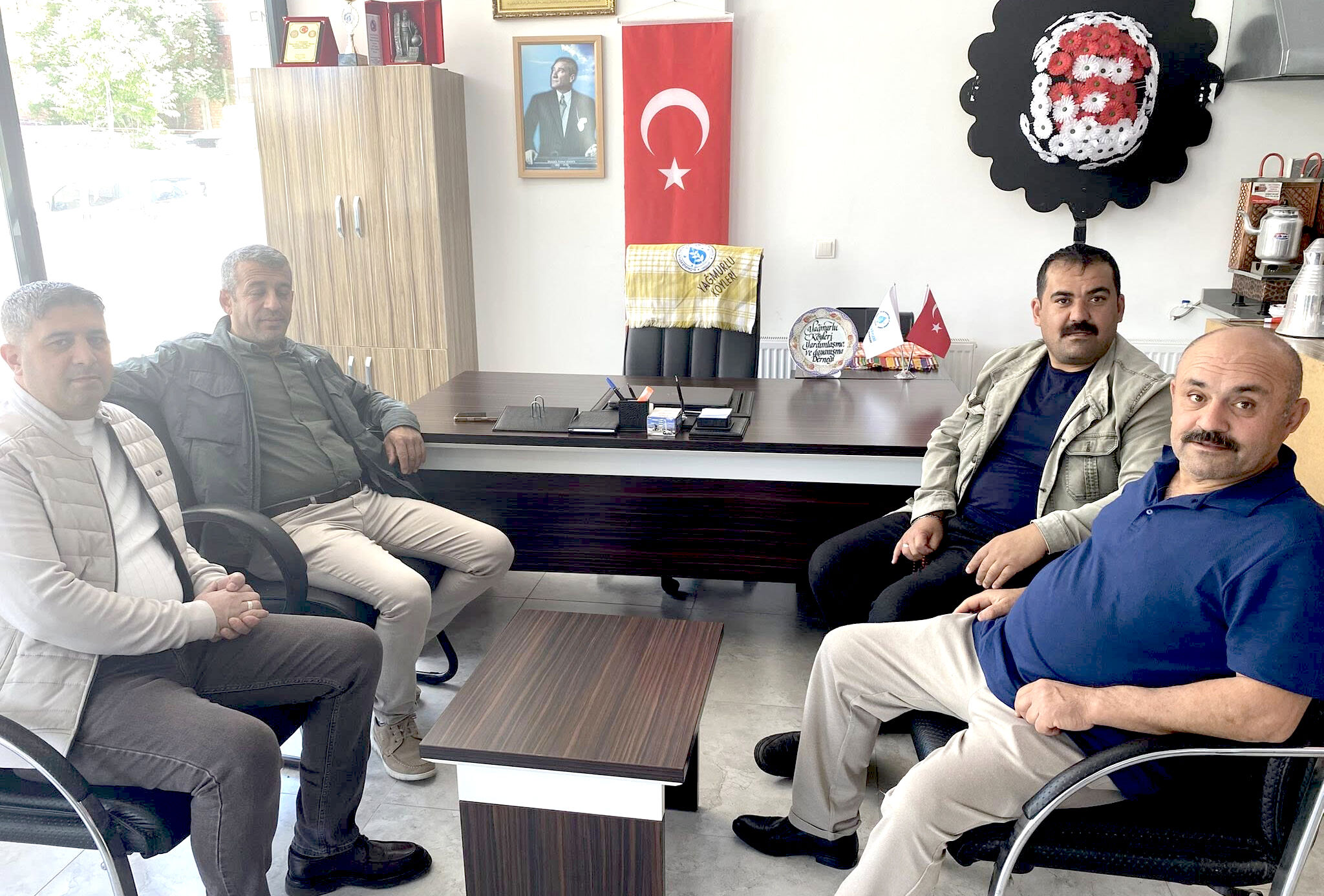 Yağmurlu Köyleri Derneği’nde Bayramlaşma Coşkusu (3)