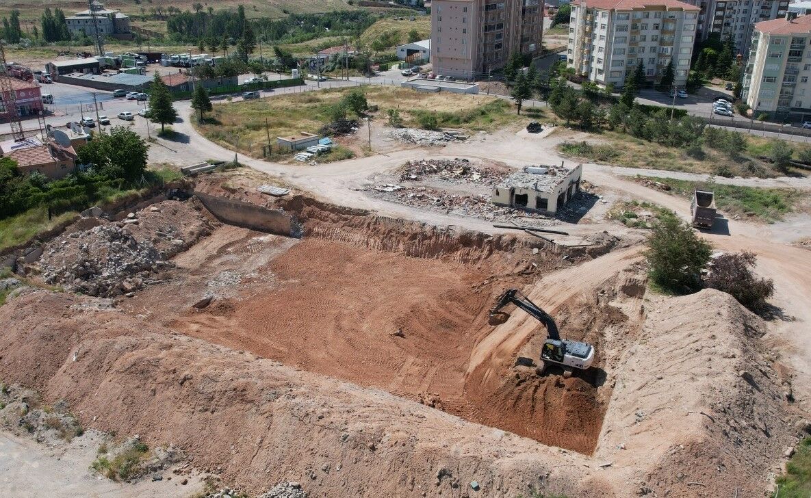 25 Bin Tonluk Depolar Ve Terfi Merkezi Yükseliyor (1)