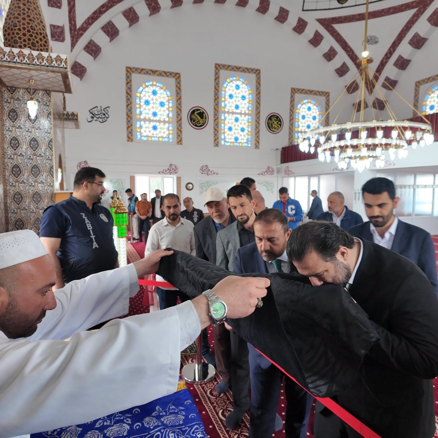 Abdülhamid Han Camii’nde İlk Cuma Namazı Kılındı 7