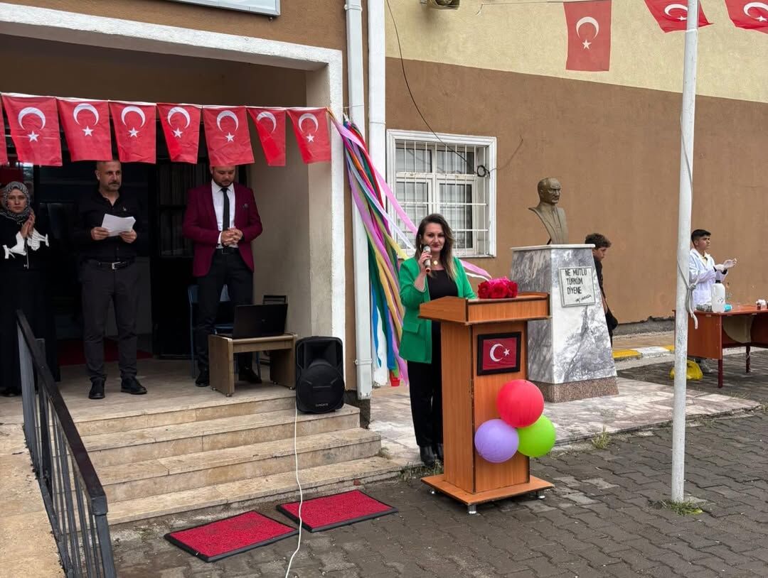 🎉 Akçakent İlçe Milli Eğitim Müdürlüğü Yıl Sonu Şenliği 🎉Bir Eğitim Öğretim Yılını Daha Başarı (3)