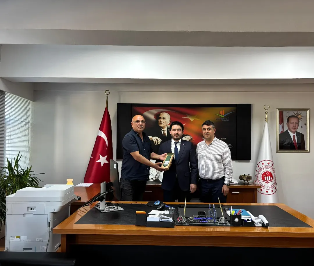 Babalar Günü Zi̇yareti̇türk İmar Sen İl Temsilcileri Sn. İbrahim Benzer Ve Sn. Ahmet Güvenir, Bab