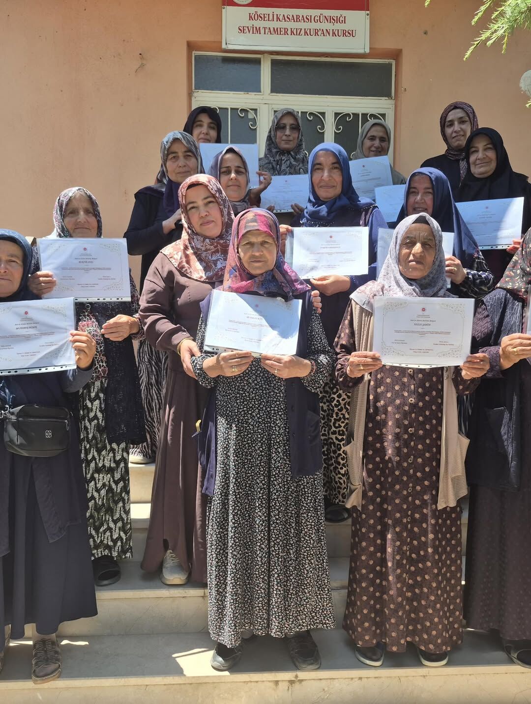 📍 Çiçekdağı Diyanet İhtiyaç Odaklı Kur’an Kursları Belge Merasimi Gerçekleştimüftülüğümüze Bağl (1)