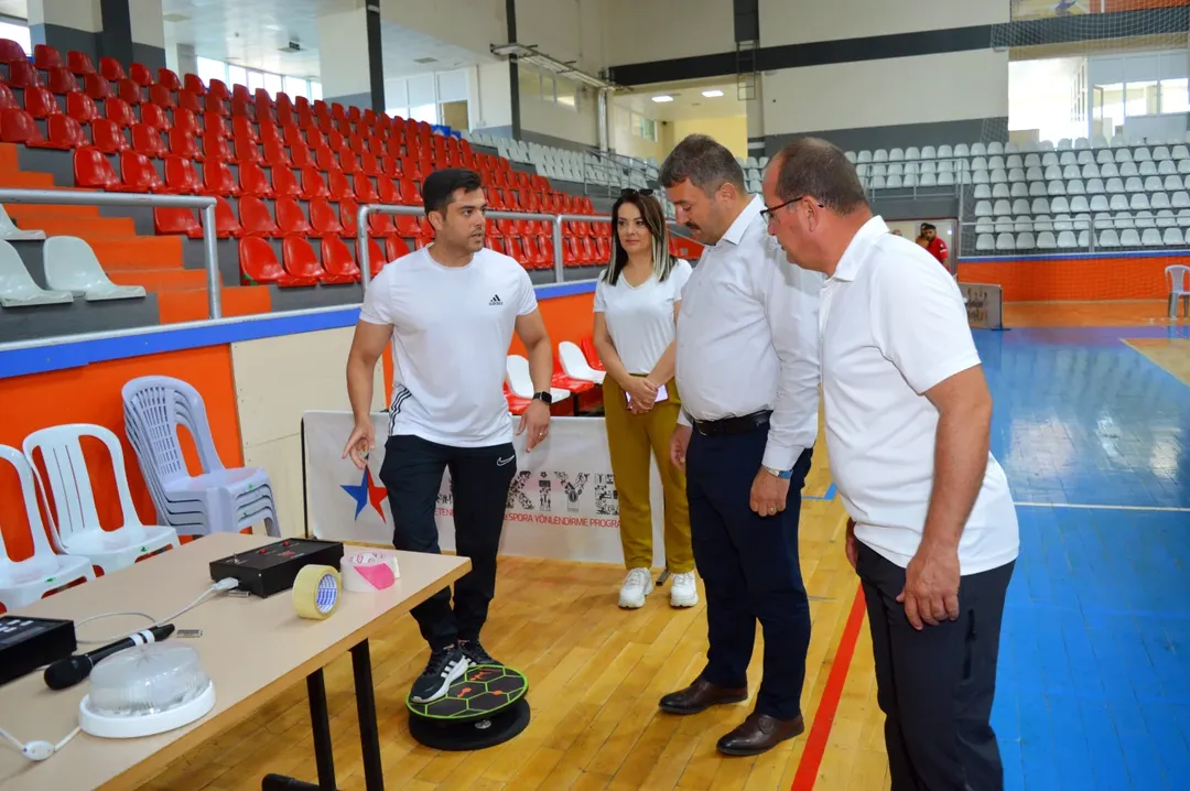 Geleceğin Yıldızları Kırşehir’de Yetişiyor! 🌟Kırşehir Spor Salonu, Türk Sporuna Yeni Yetenekle (12)