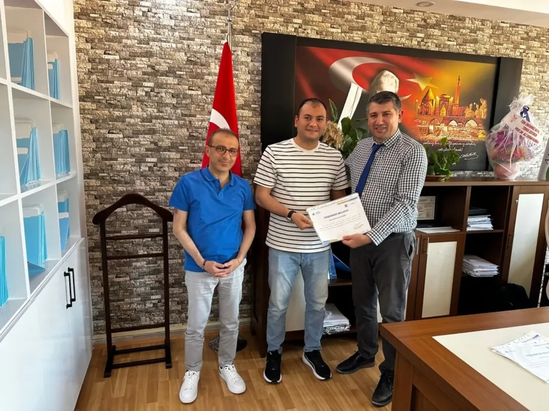 İşkurdan Enstitümüze Görevlendirilen Öğrencilerimize Veda Programı Yapıldıüniversitemiz Ile Kı (2)
