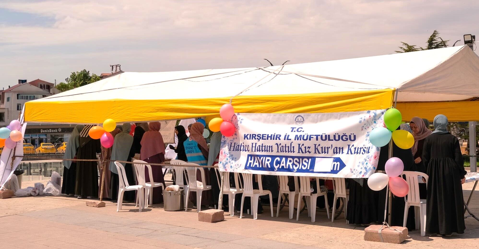 İyilik Çarşısı Kapılarını Açtı (2)