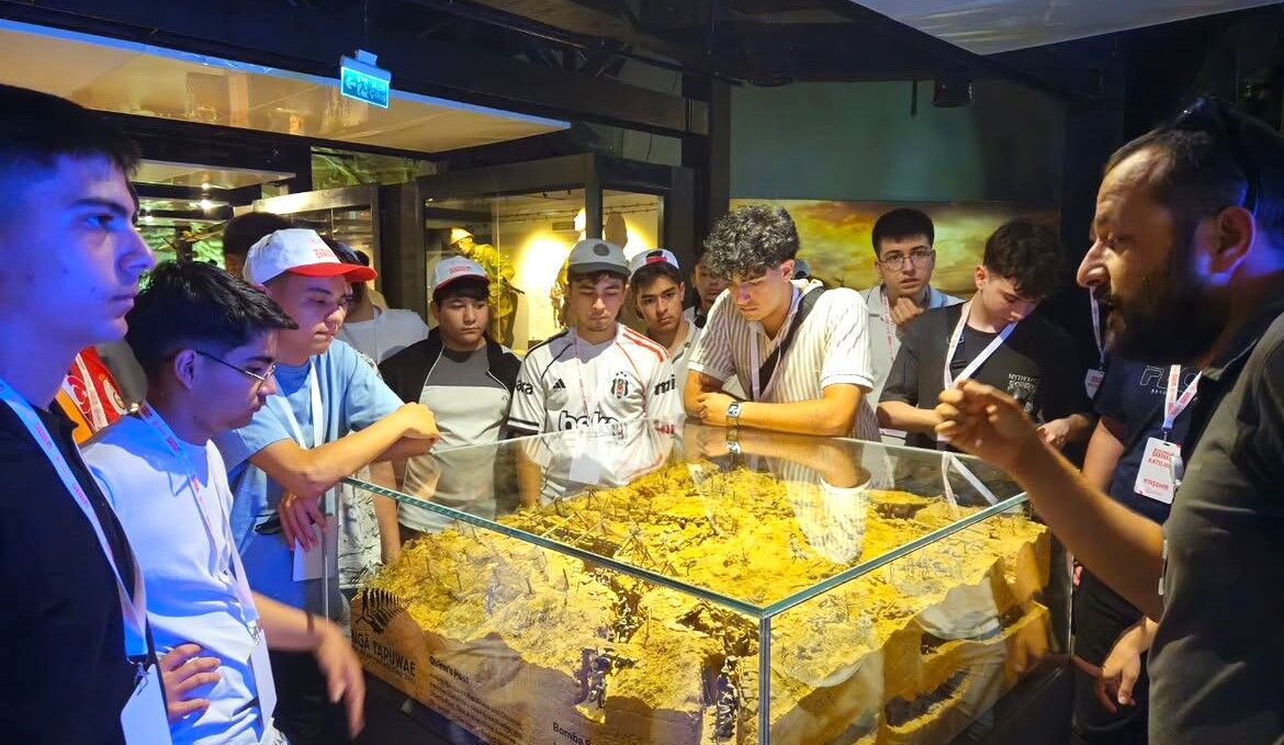 Kamanlı Gençler Çanakkale’de Tarih Yolculuğuna Çıktı (3)