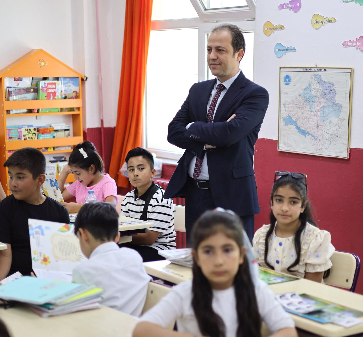 Kaymakam Tok, Öğrencilerin Heyecanına Ortak Oldu (2)