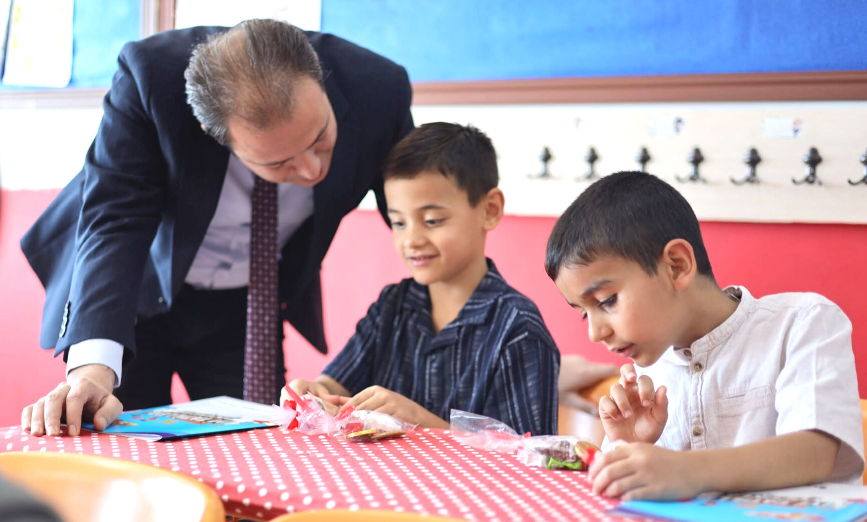 Kaymakam Tok, Öğrencilerin Heyecanına Ortak Oldu (4)