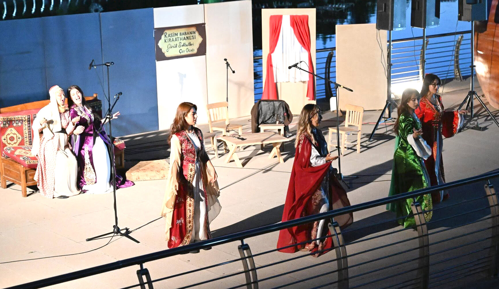 Kentpark Yaz Konserleri Müzikal Komediyle Başladı (3)