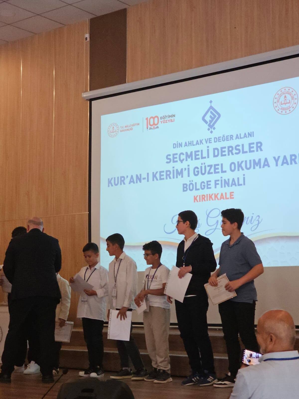 Kırıkkale’de Kırşehir’i Temsil Eden Öğrenci Ödül Aldı 3