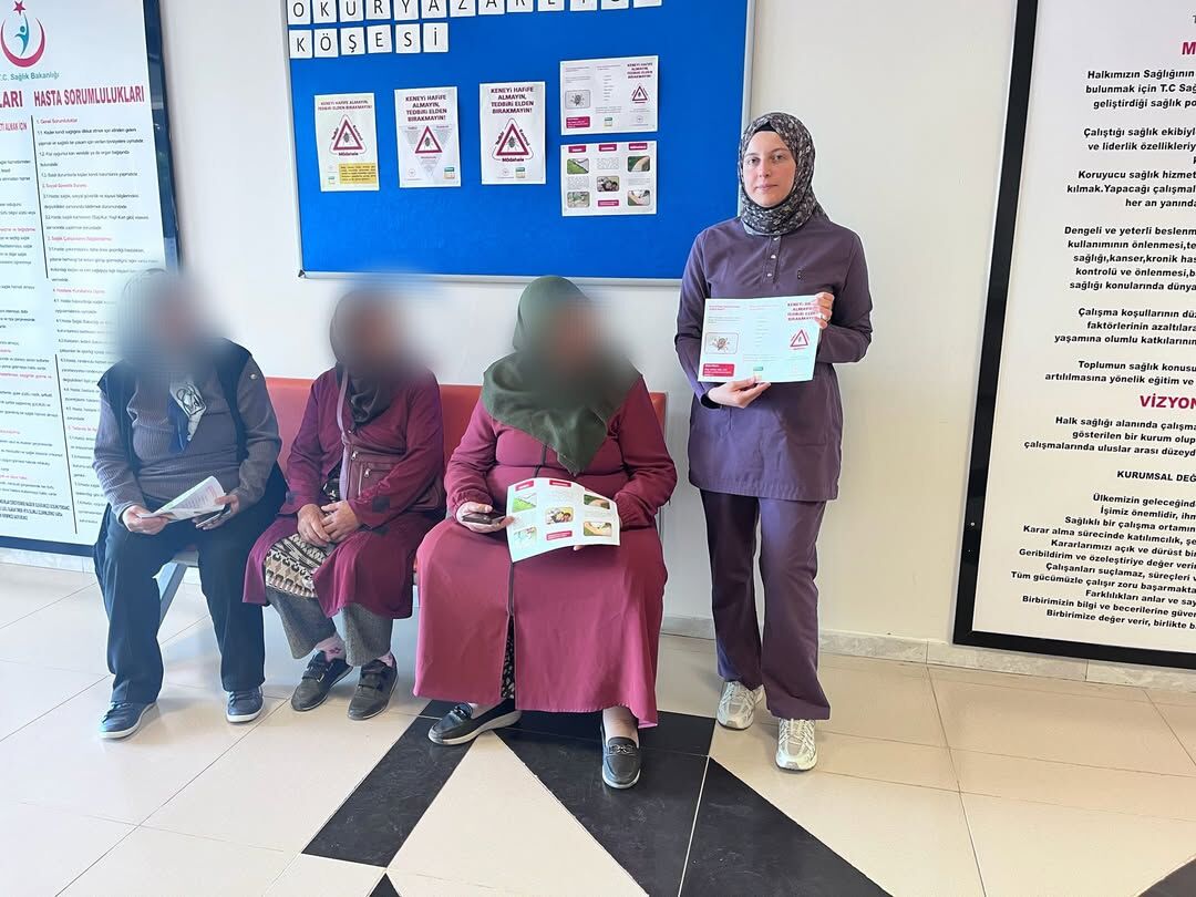 Kırım Kongo Kanamalı Ateşi (Kkka), Keneler Tarafından Taşınan Bunyaviridae Ailesine Bağlı Nairov (2)