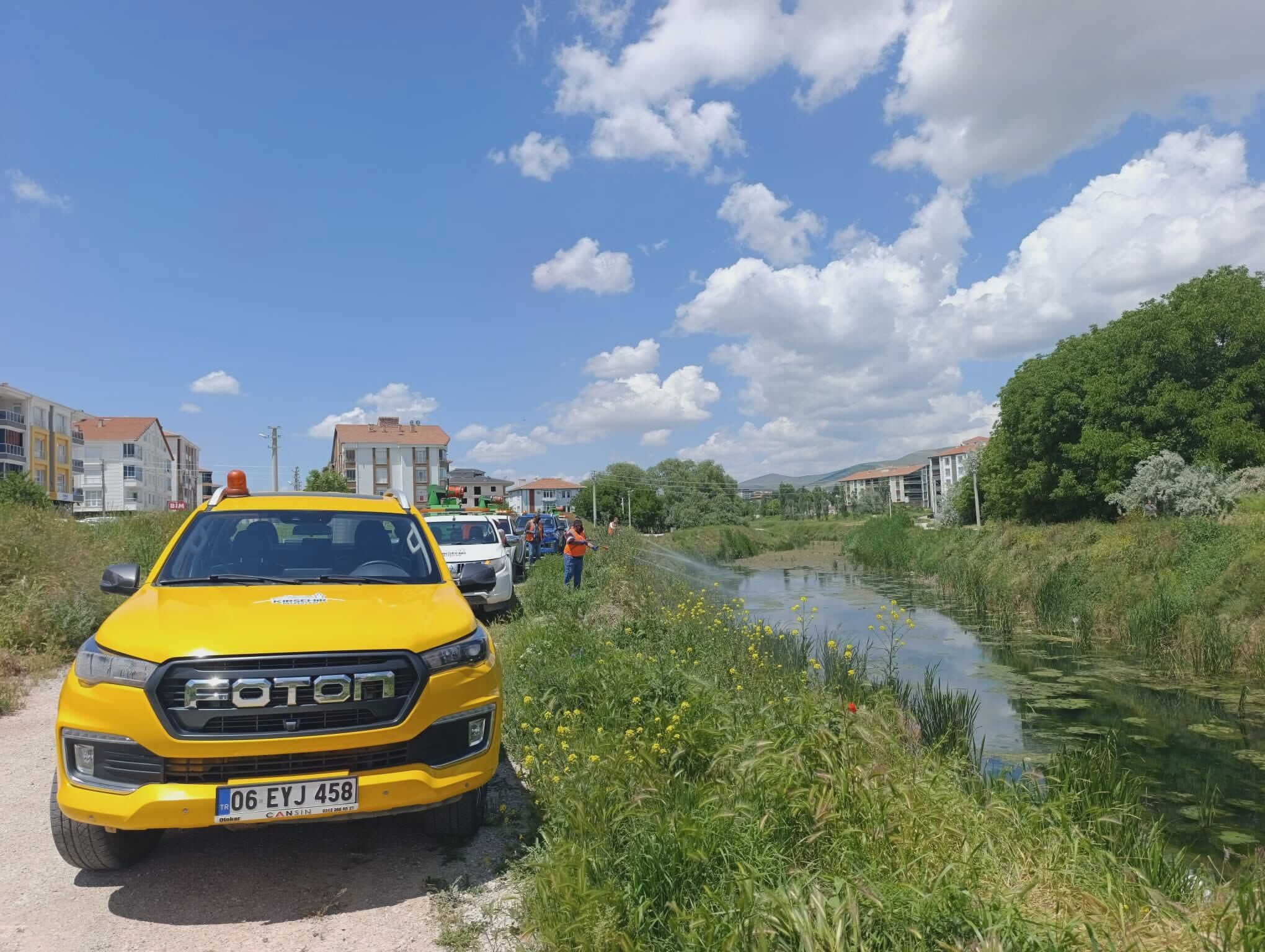 Kırşehir Belediyesi Sinekle Mücadele Çalışmalarını Başlattı 1