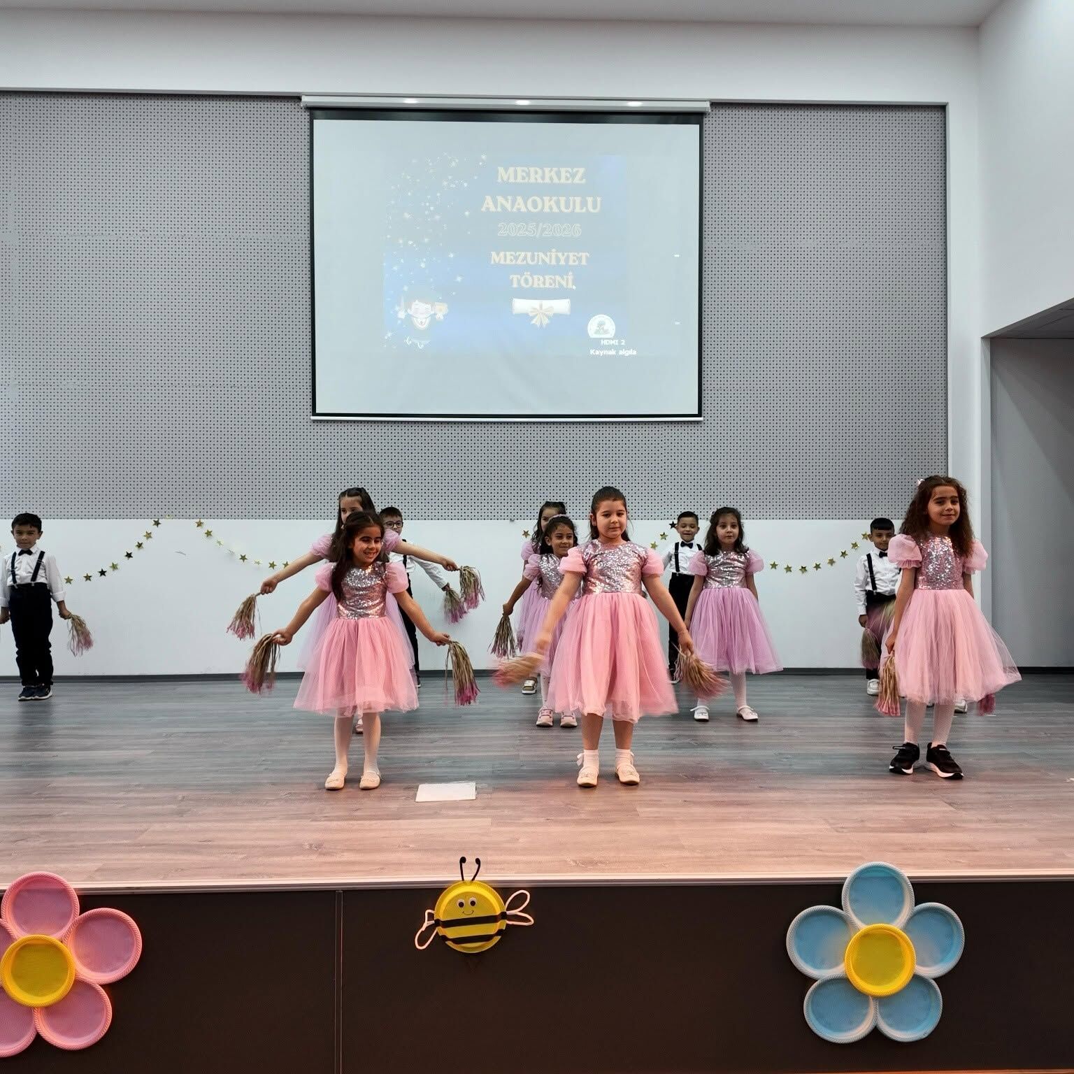 Kırşehir Çiçekdağı’nda Miniklerin Mezuniyet Heyecanı 1