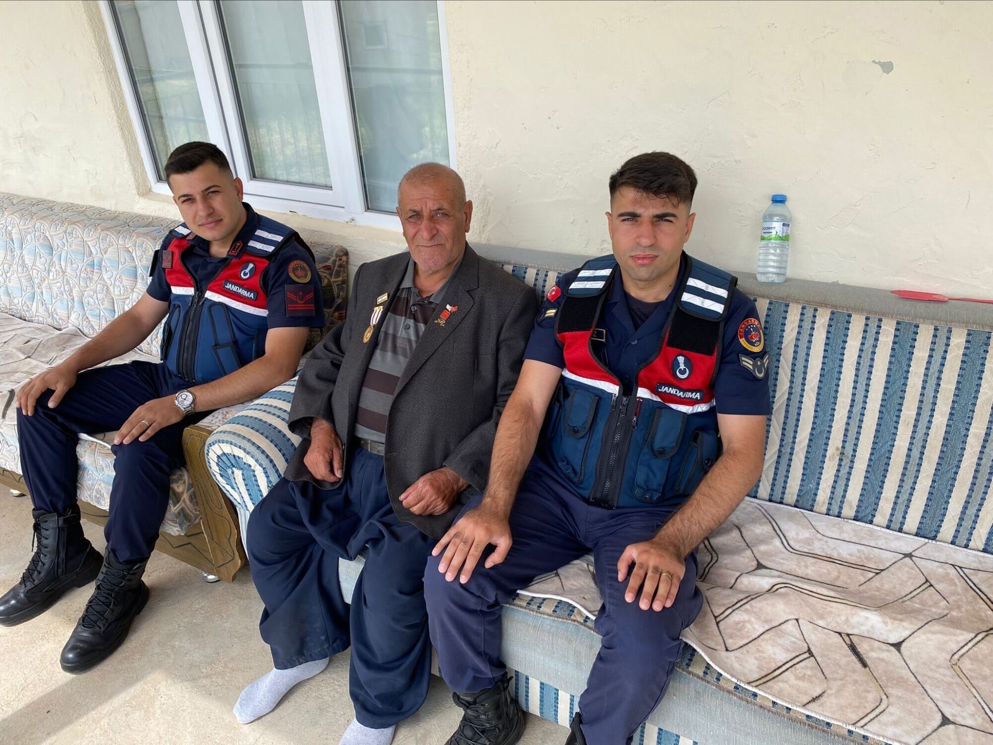 Kırşehir Jandarması Şehit Babalarını Ve Gazileri Unutmadı 3